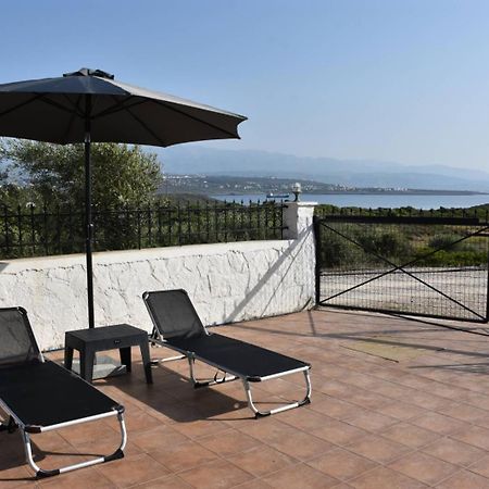 Iakovos Apartments Chorafakia Bagian luar foto