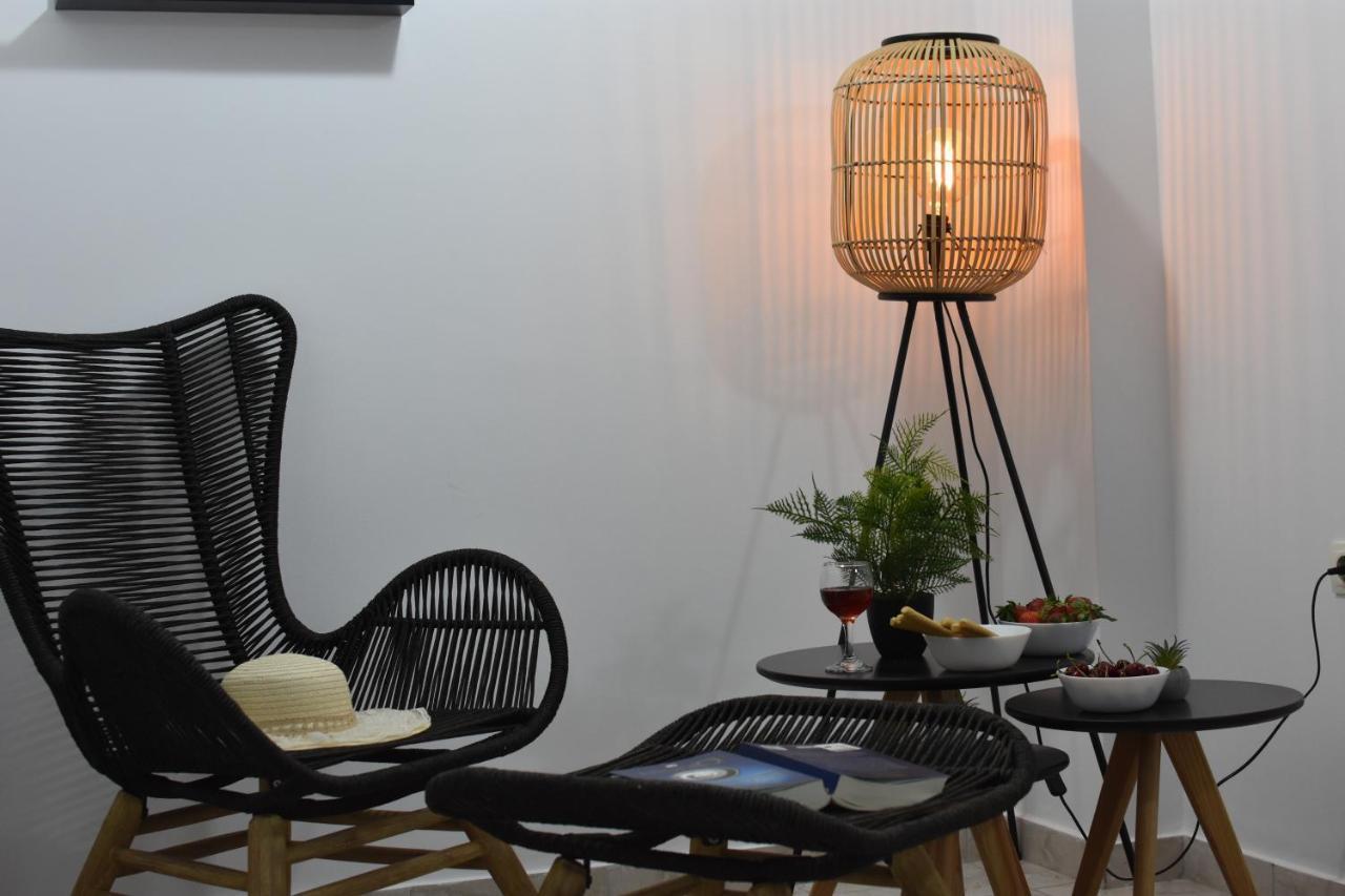 Iakovos Apartments Chorafakia Bagian luar foto
