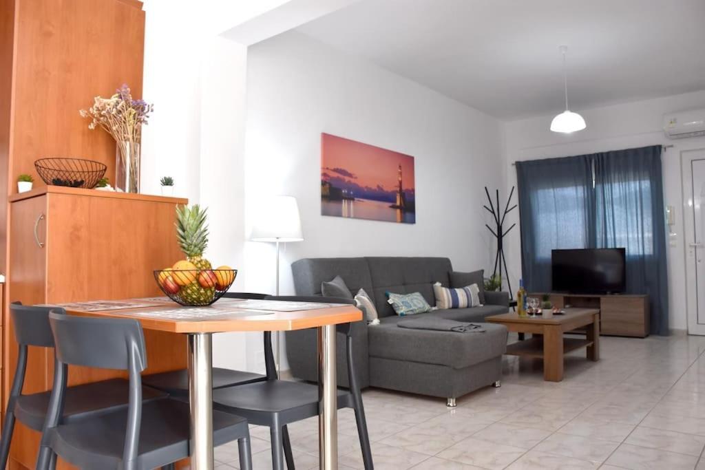 Iakovos Apartments Chorafakia Bagian luar foto