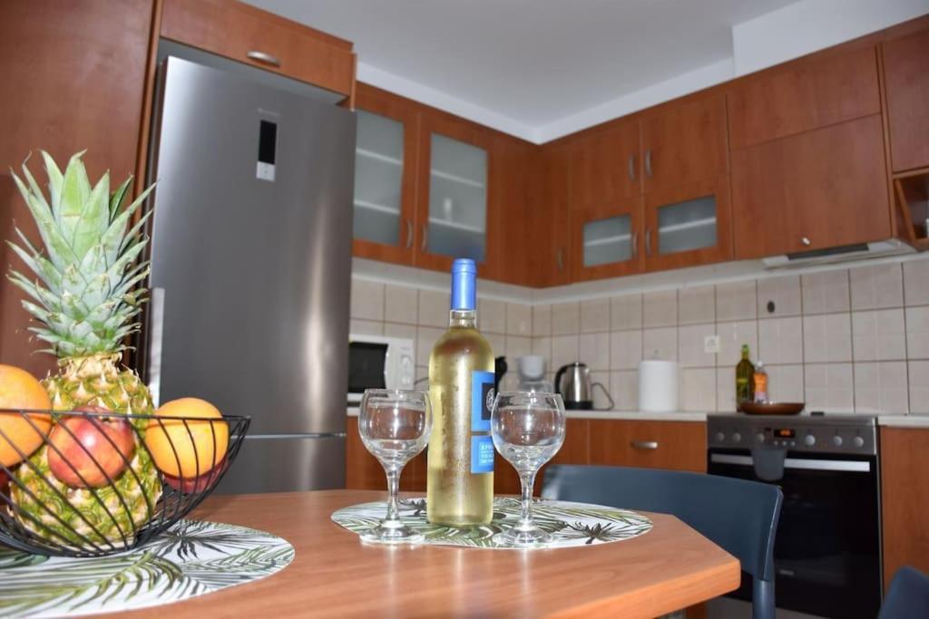 Iakovos Apartments Chorafakia Bagian luar foto