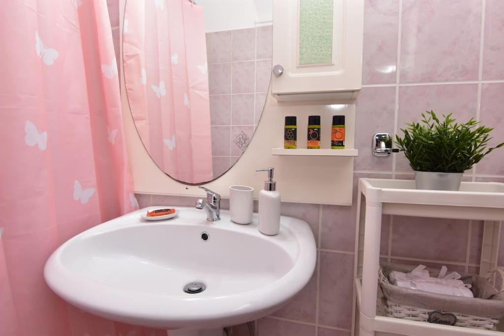 Iakovos Apartments Chorafakia Bagian luar foto