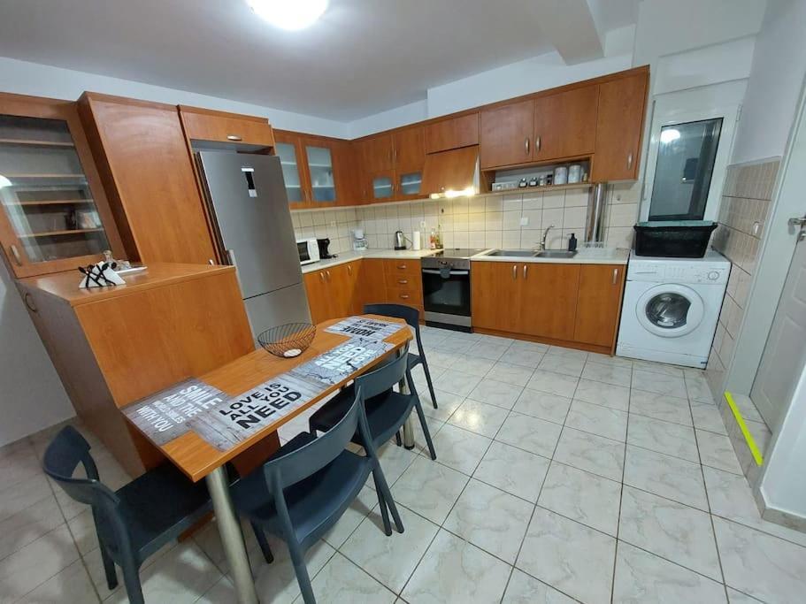 Iakovos Apartments Chorafakia Bagian luar foto