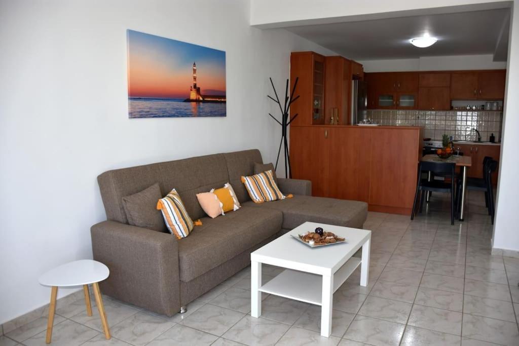 Iakovos Apartments Chorafakia Bagian luar foto